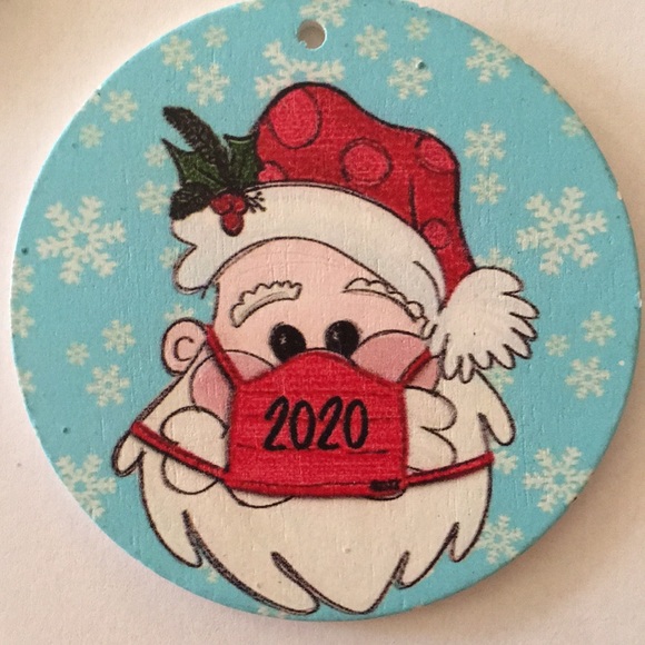 12 Christmas 2020 Ornament Santa wearing a mask - Picture 2 of 3